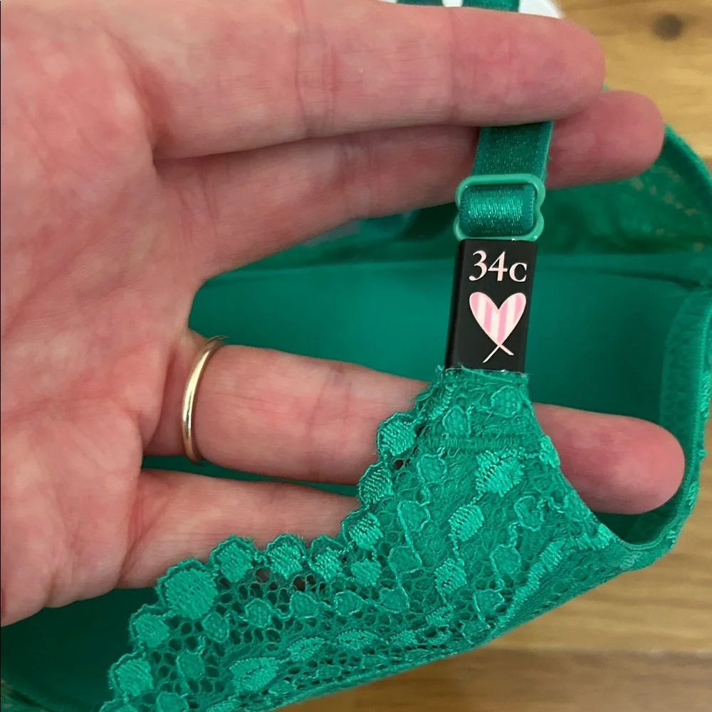 NWT Victoria's Secret Teal Lace Bra size 34C - Picture 5 of 8